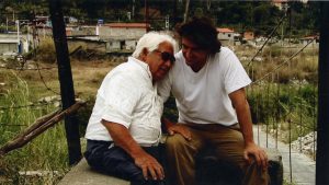 Oswaldo and his son Lorenzo Vigas during the recording of the documentary El vendedor de orquídeas (The orchid seller), 2007