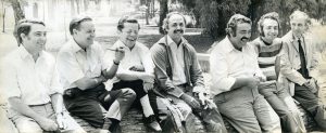 Oswaldo Vigas, José María Cruxent, Humberto Jaimes Sánchez, José Antonio Dávila, Víctor Valera, Régulo Pérez and Luis Guevara Moreno, members of the group Presencia 70 in Parque Los Caobos, Caracas, 1970